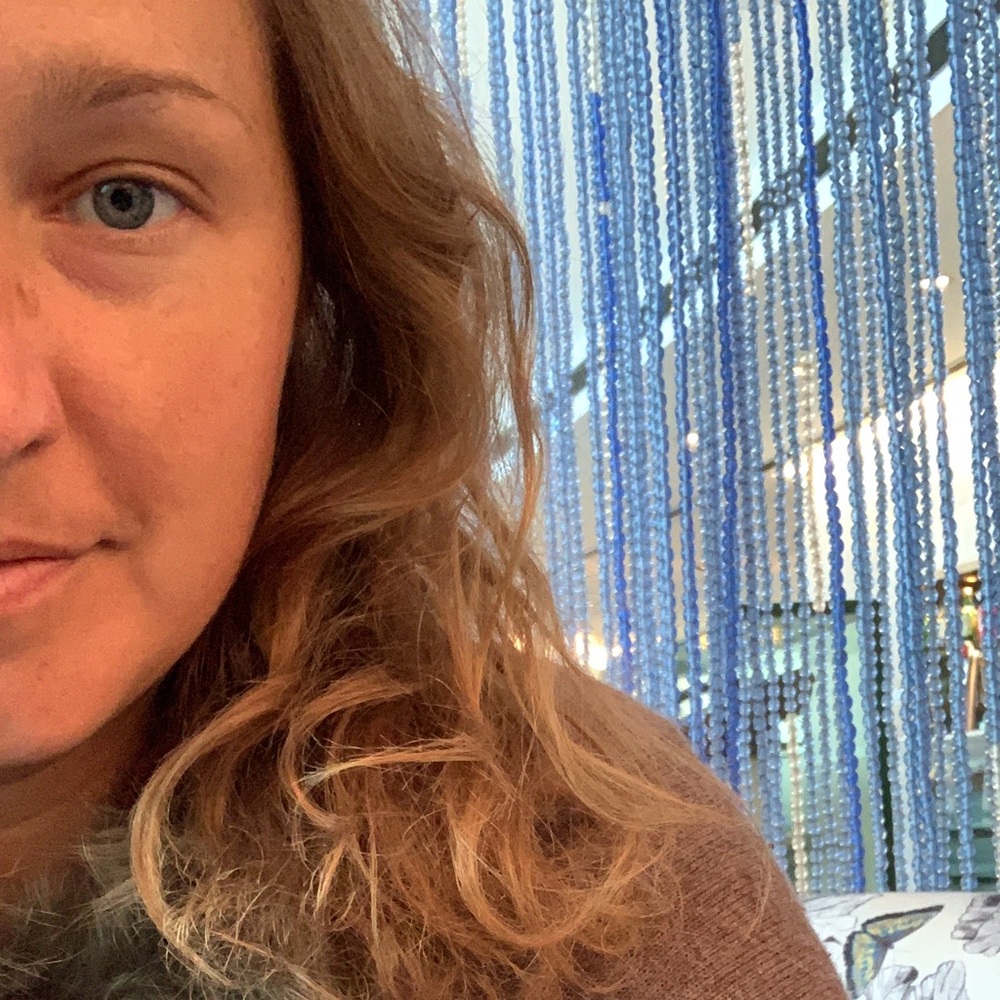 Meet your Posher, Cassandra